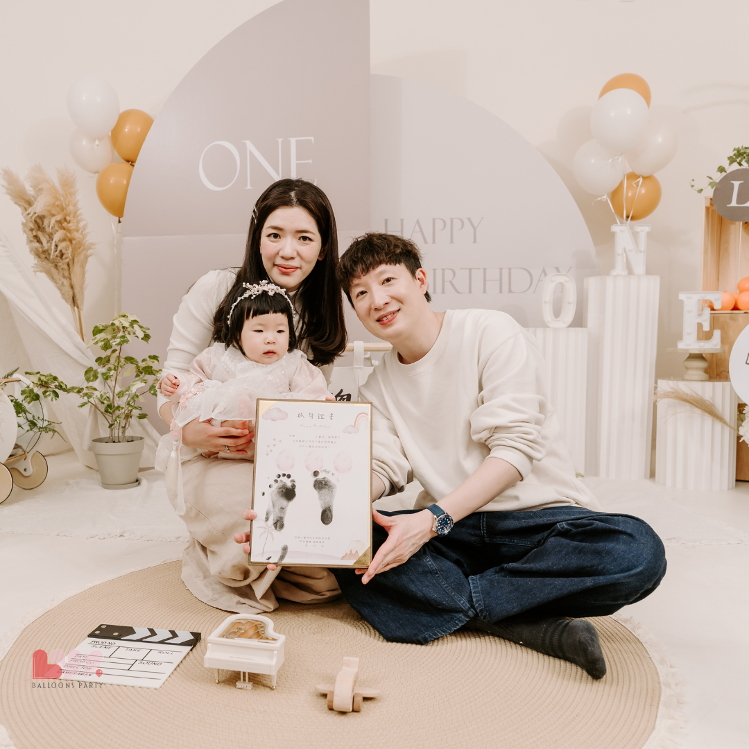 台北週歲抓周包套推薦丨抓周佈置、場地、主持、攝影一次完成